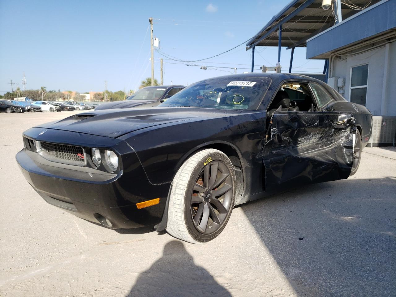 Photo 2 from auction – 2009 DODGE CHALLENGER with VIN 2B3LJ54T59H572414