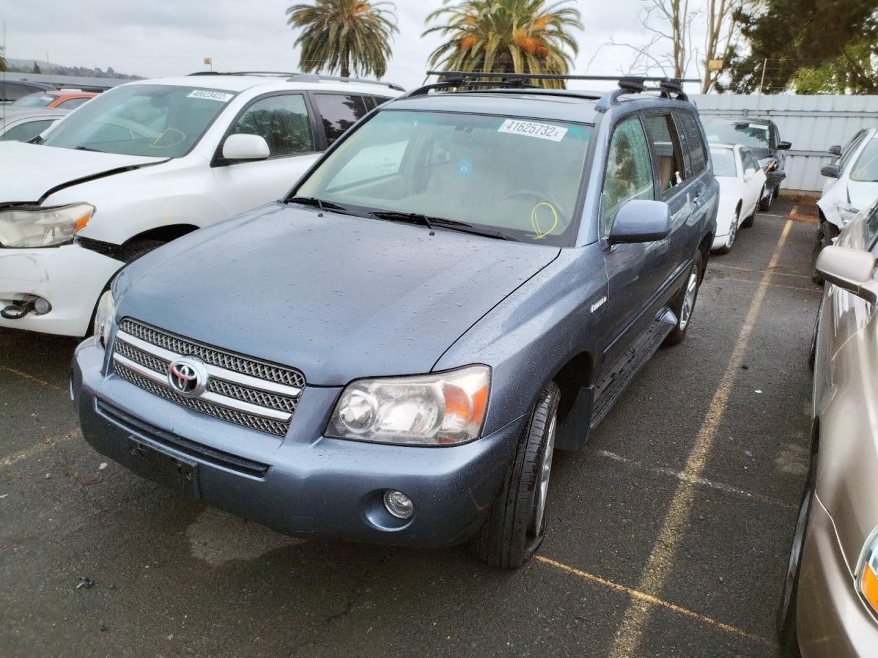 Photo 2 from auction – 2006 TOYOTA HIGHLANDER with VIN JTEEW21A460014950