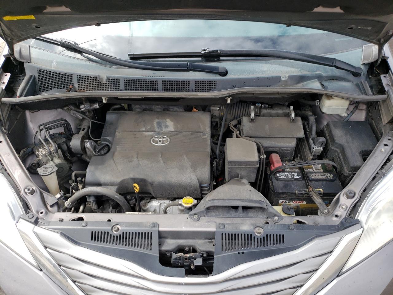 Photo 7 from auction – 2012 TOYOTA SIENNA with VIN 5TDYK3DC3CS266326