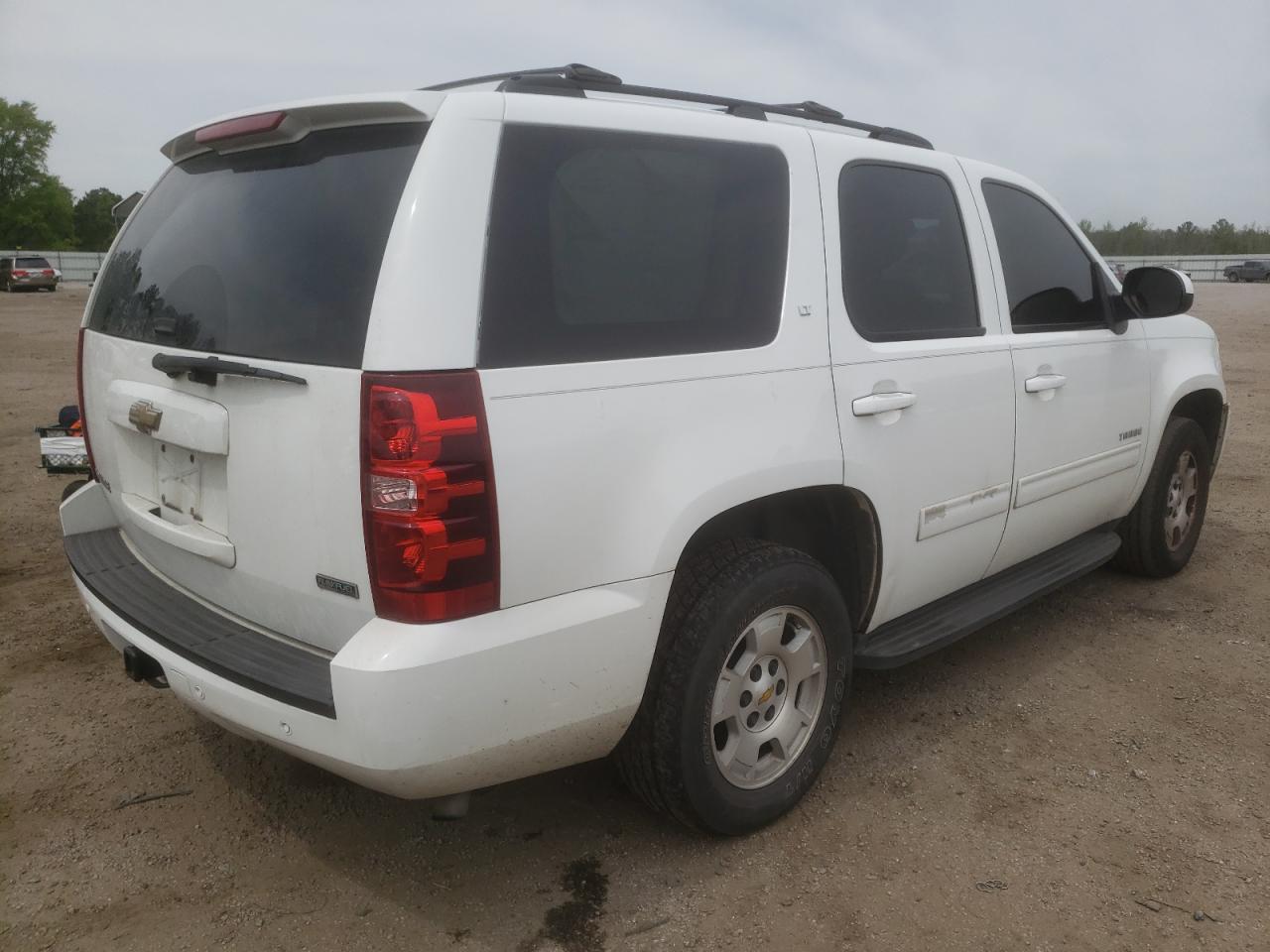 Photo 4 from auction – 2010 CHEVROLET TAHOE C150 with VIN 1GNMCBE35AR112028