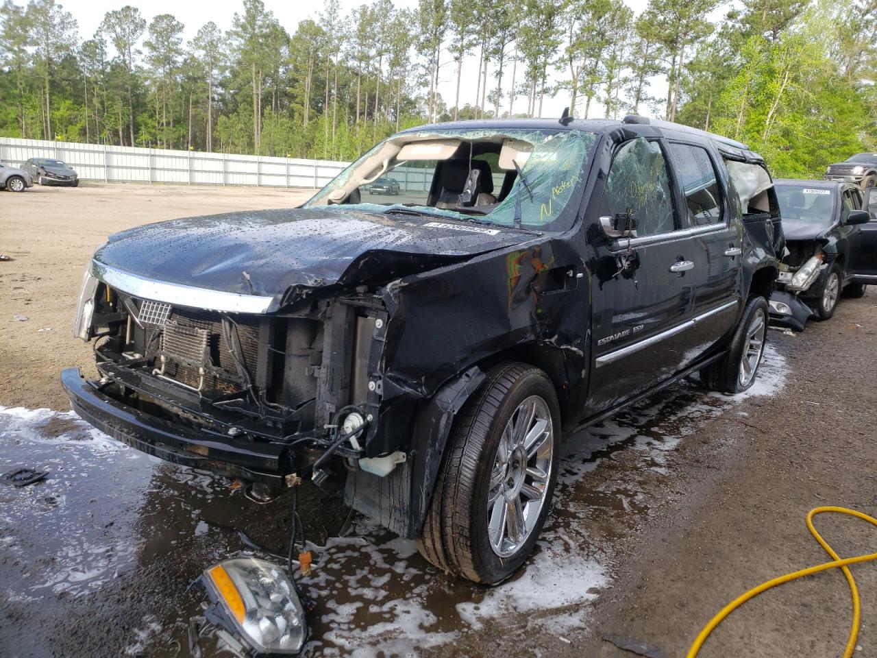 Photo 2 from auction – 2013 CADILLAC ESCALADE E with VIN 1GYS4KEF6DR183521