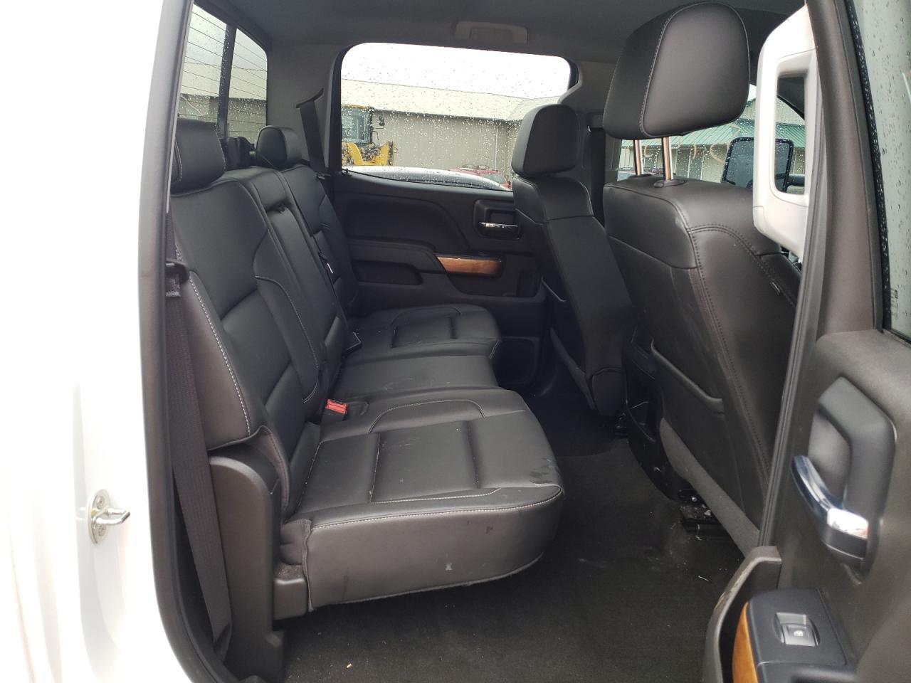 Photo 6 from auction – 2018 CHEVROLET SILVERADO with VIN 1GC1KWEY0JF160362