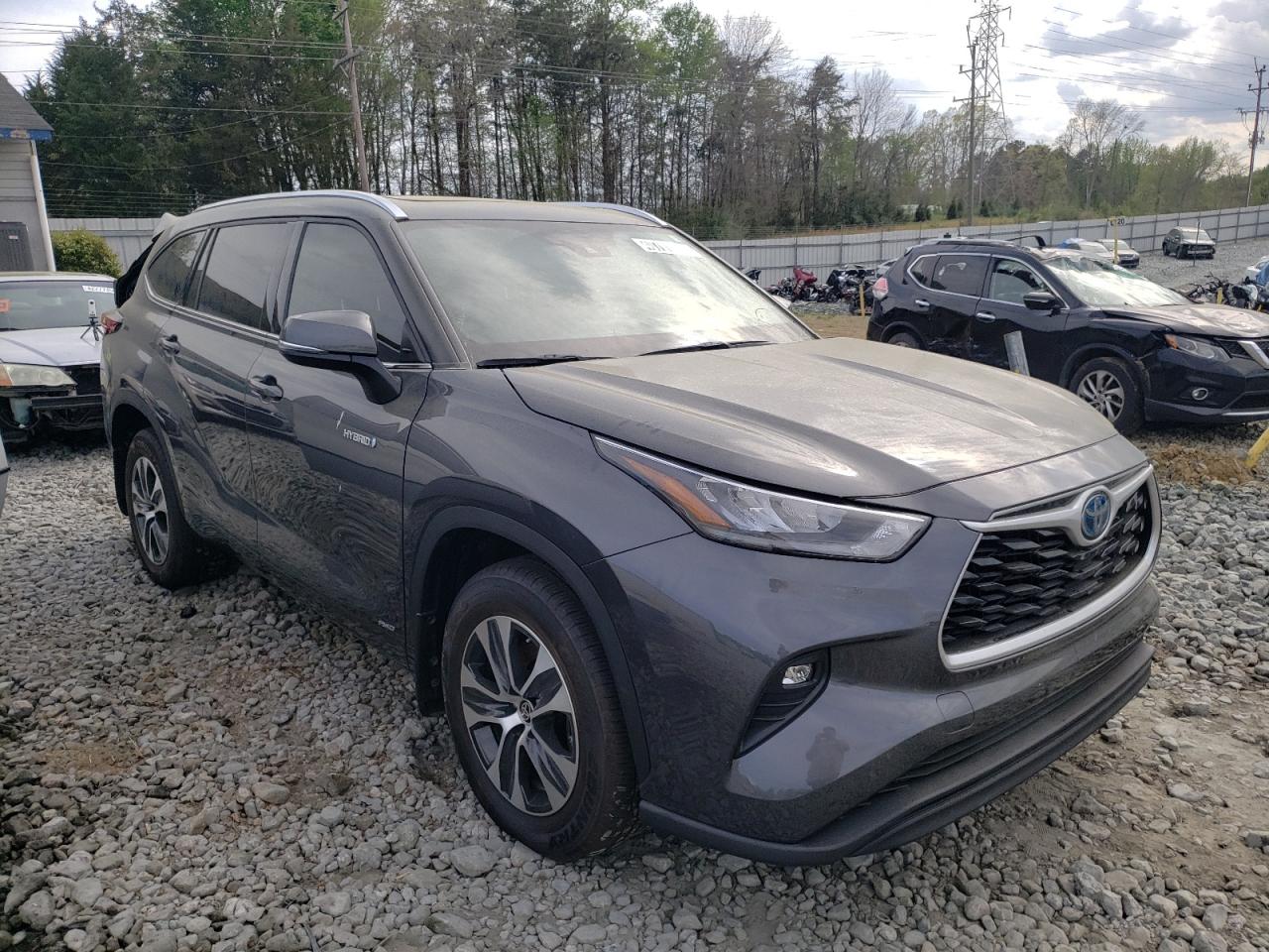 TOYOTA HIGHLANDER 2020 with VIN 5TDGBRCH5LS512871 - Photo from auction