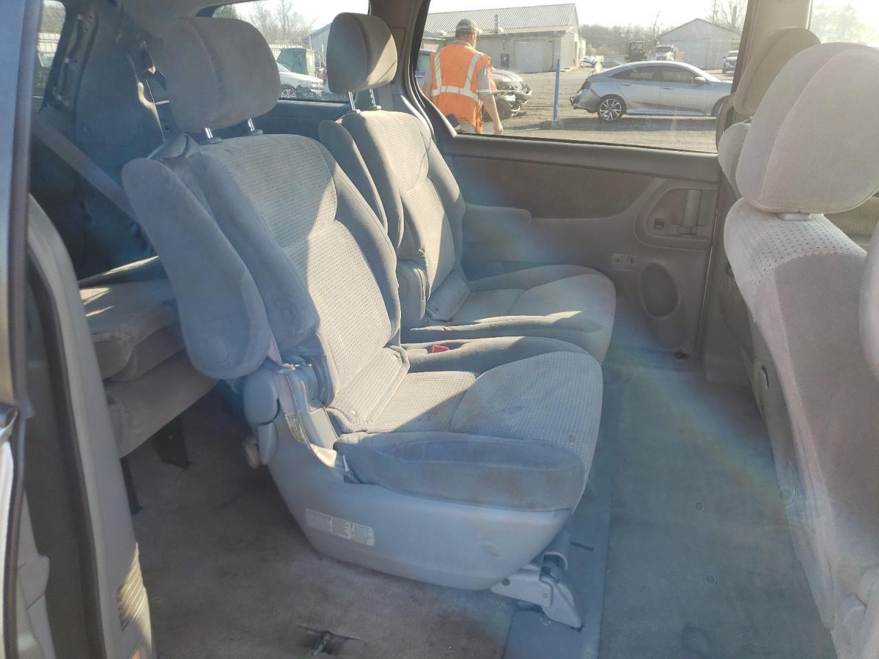 Photo 6 from auction – 2007 TOYOTA SIENNA CE with VIN 5TDZK23C87S082697