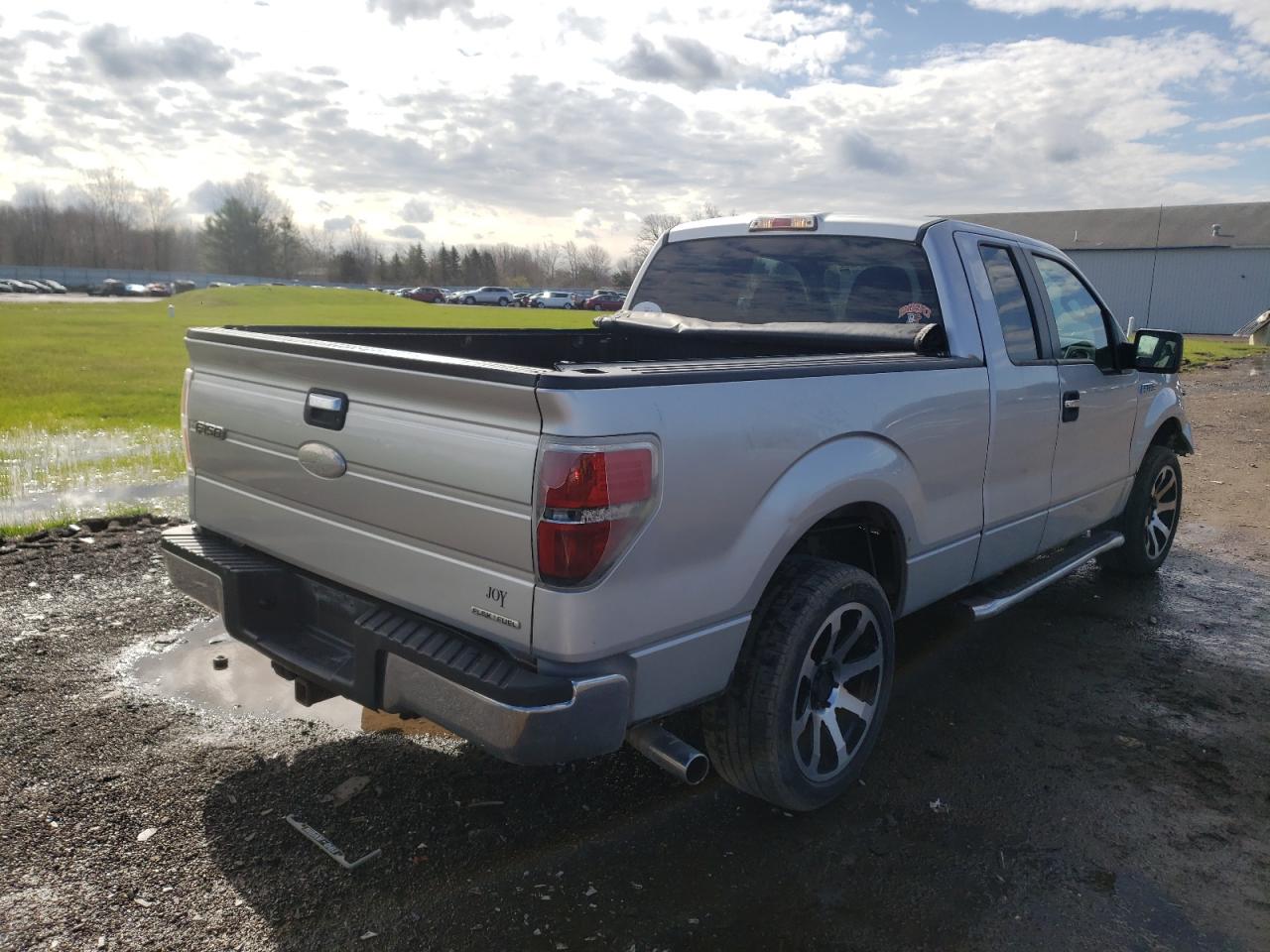 Photo 4 from auction – 2011 FORD F150 SUPER with VIN 1FTEX1CM5BFA84144