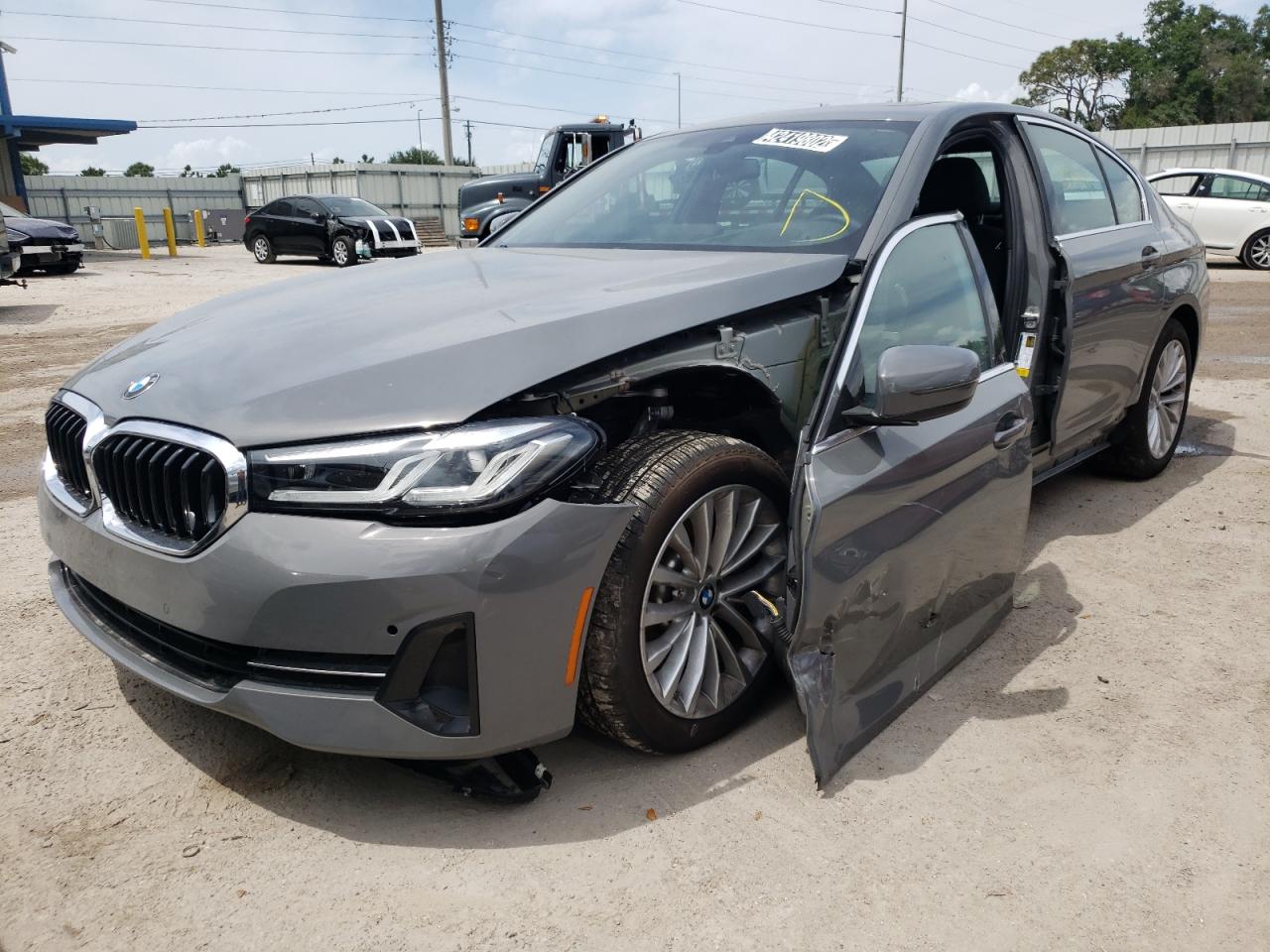 Photo 2 from auction – 2022 BMW 530 I with VIN WBA53BH01NCH71103