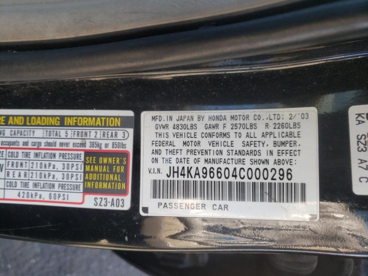Photo 10 from auction – 2004 ACURA 3.5RL with VIN JH4KA96604C000296