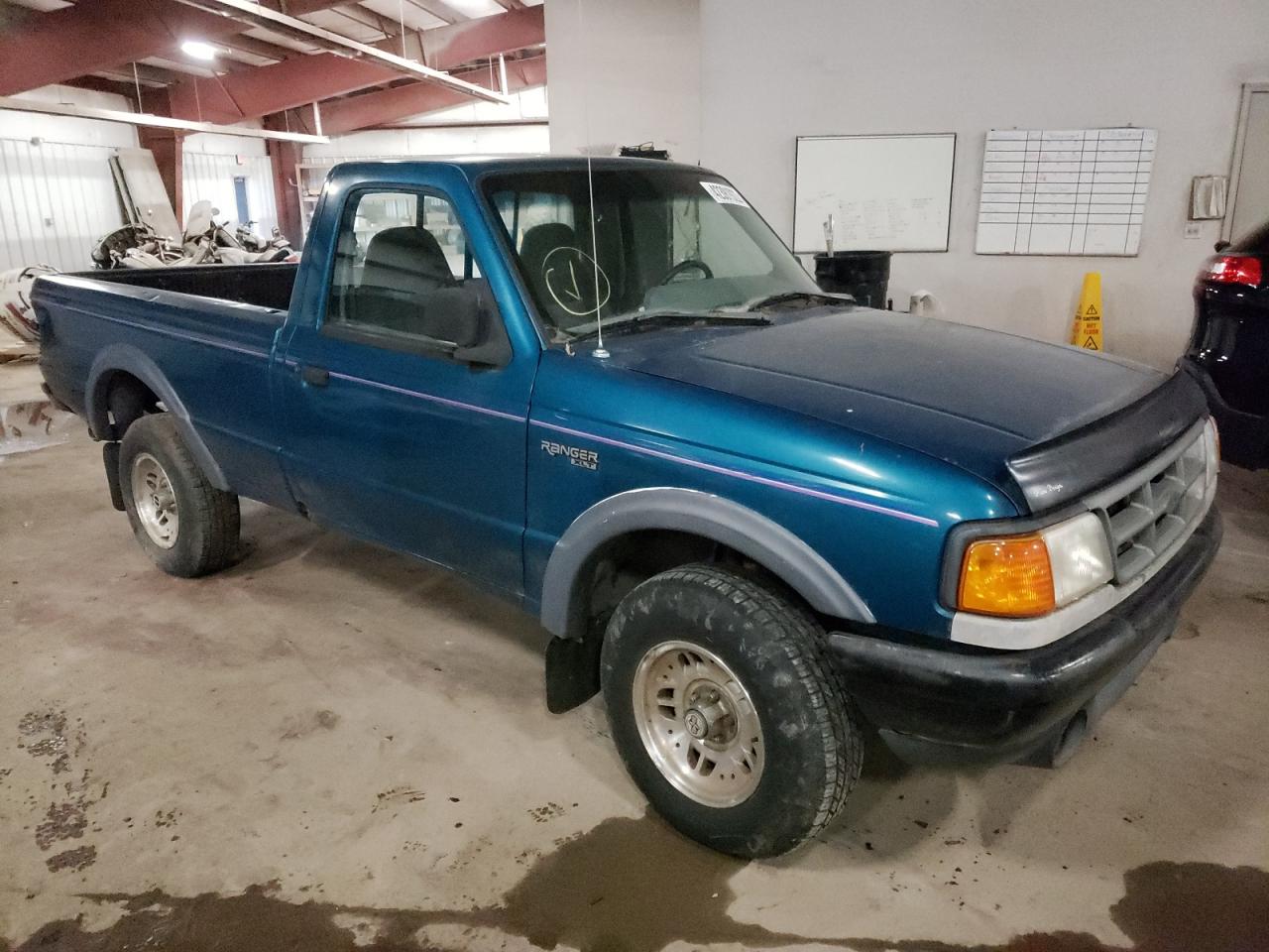 FORD RANGER 1993 with VIN 1FTCR11U2PUB34005 - Photo from auction