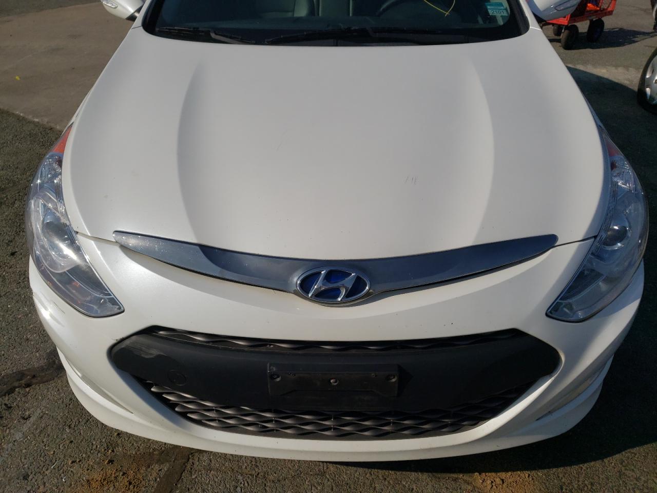 Photo 9 from auction – 2015 HYUNDAI SONATA HYB with VIN KMHEC4A49FA120108