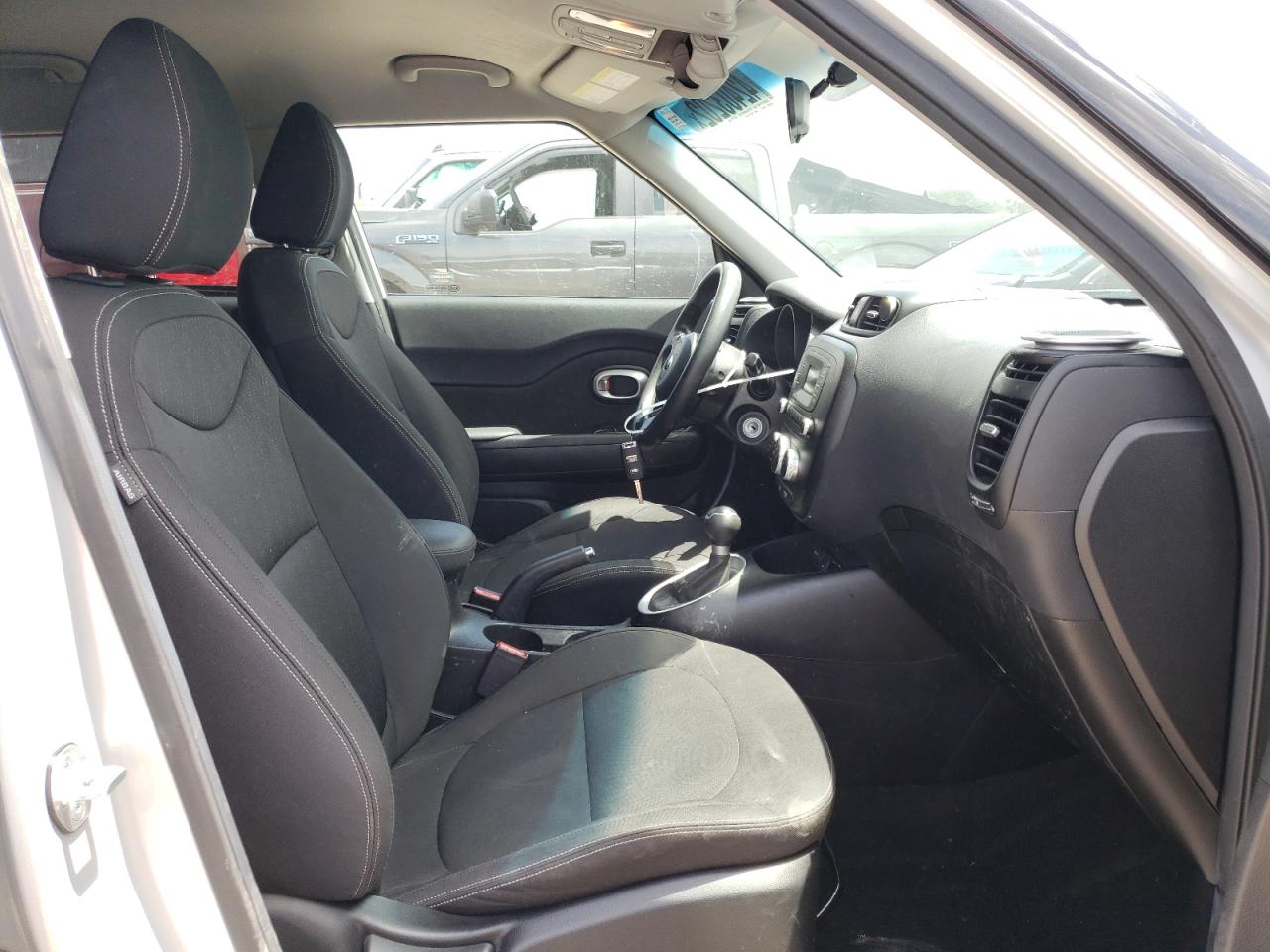 Photo 5 from auction – 2014 KIA SOUL with VIN KNDJN2A23E7721445