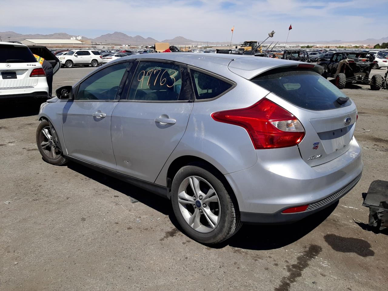 Photo 3 from auction – 2014 FORD FOCUS SE with VIN 1FADP3K24EL400717