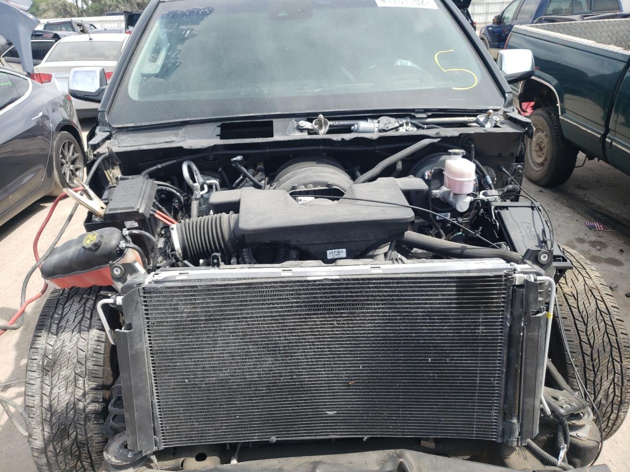 Photo 7 from auction – 2019 CHEVROLET SUBURBAN C with VIN 1GNSCJKC2KR107277