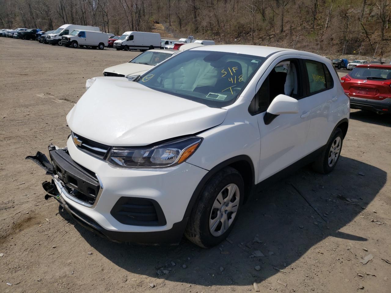 Photo 2 from auction – 2017 CHEVROLET TRAX LS with VIN KL7CJKSB0HB226394