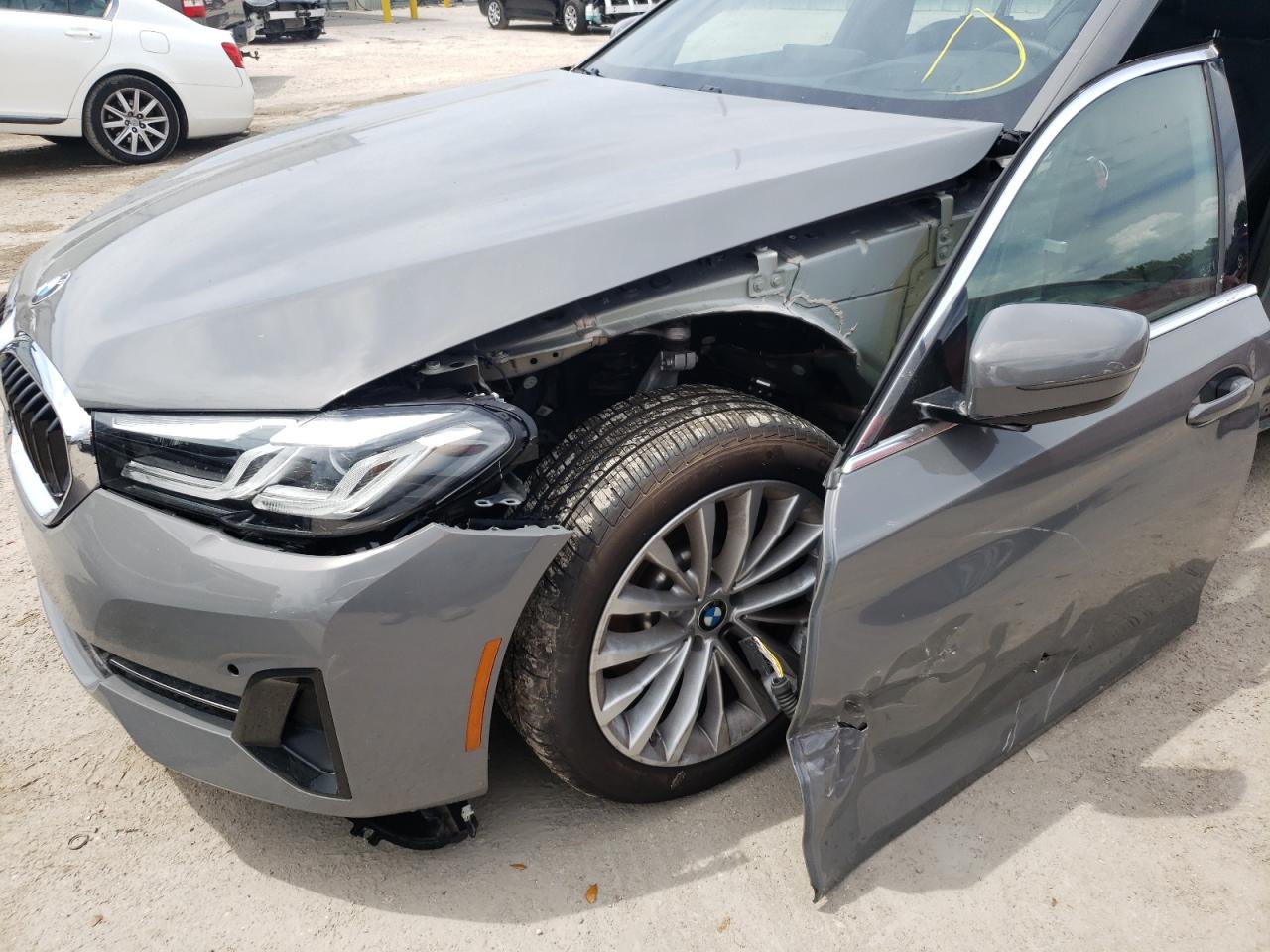 Photo 9 from auction – 2022 BMW 530 I with VIN WBA53BH01NCH71103