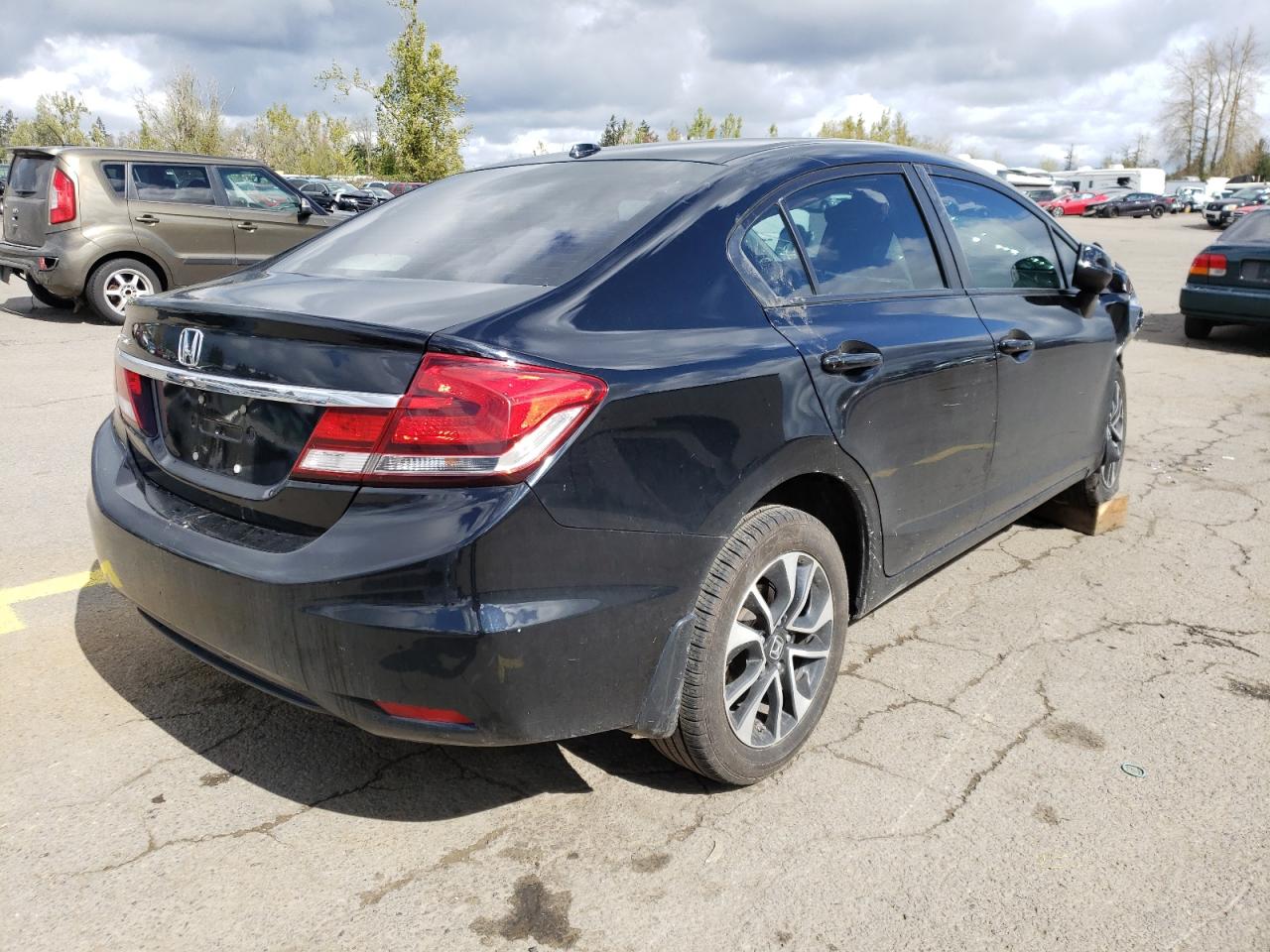 Photo 4 from auction – 2013 HONDA CIVIC EXL with VIN 2HGFB2F98DH523730