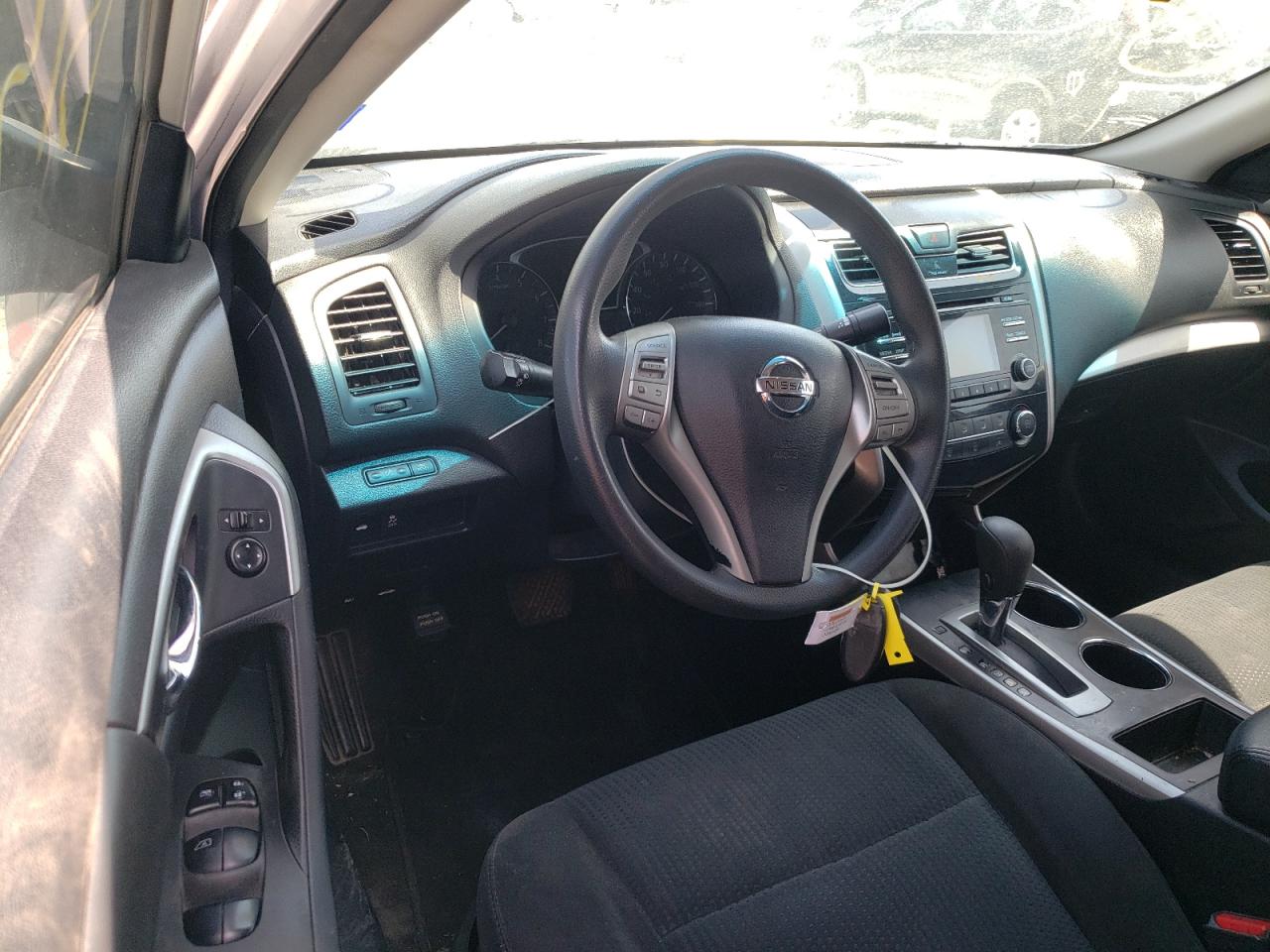 Photo 9 from auction – 2015 NISSAN ALTIMA 2.5 with VIN 1N4AL3AP7FC586931
