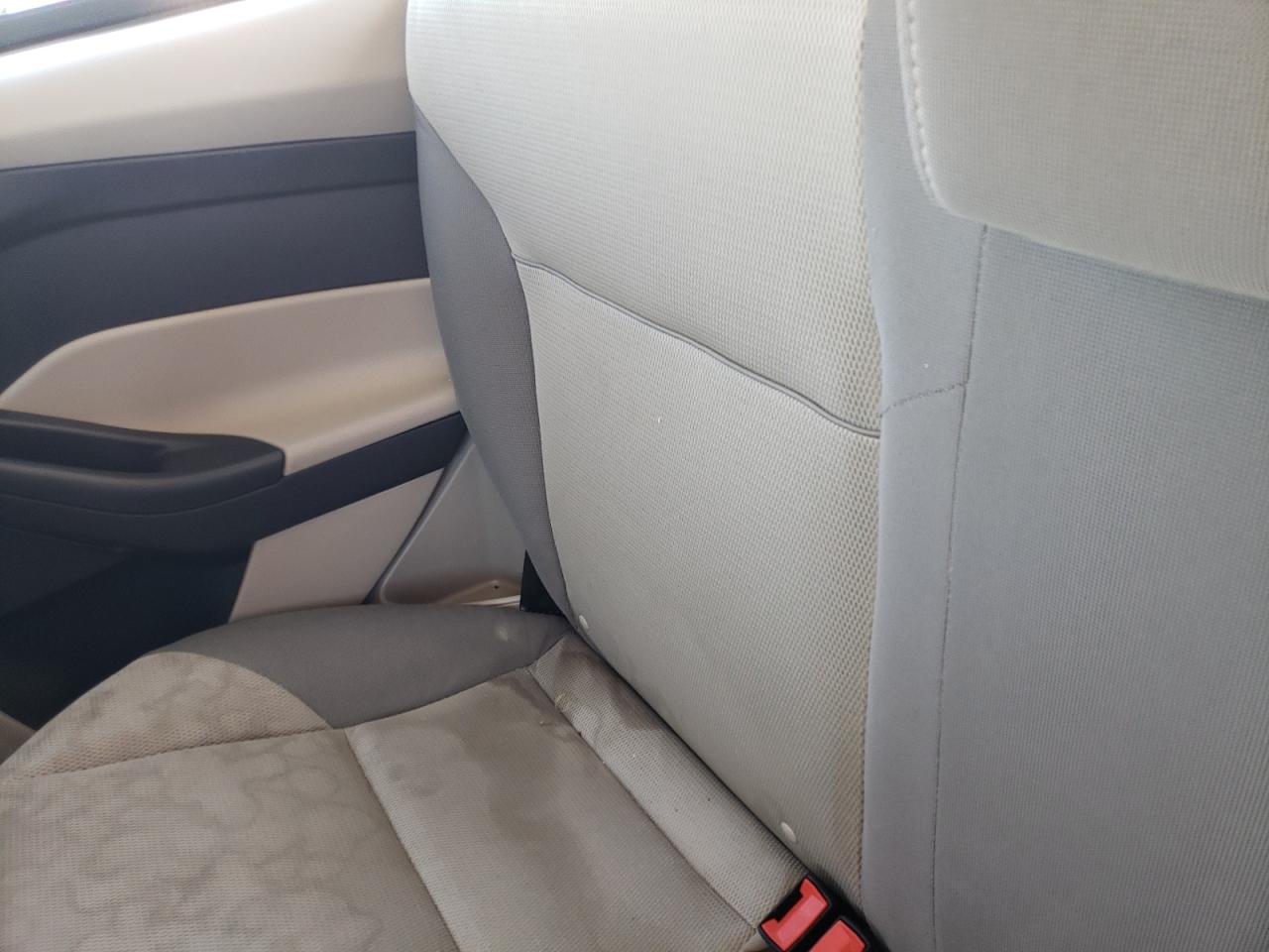 Photo 6 from auction – 2014 FORD FOCUS SE with VIN 1FADP3F28EL435657