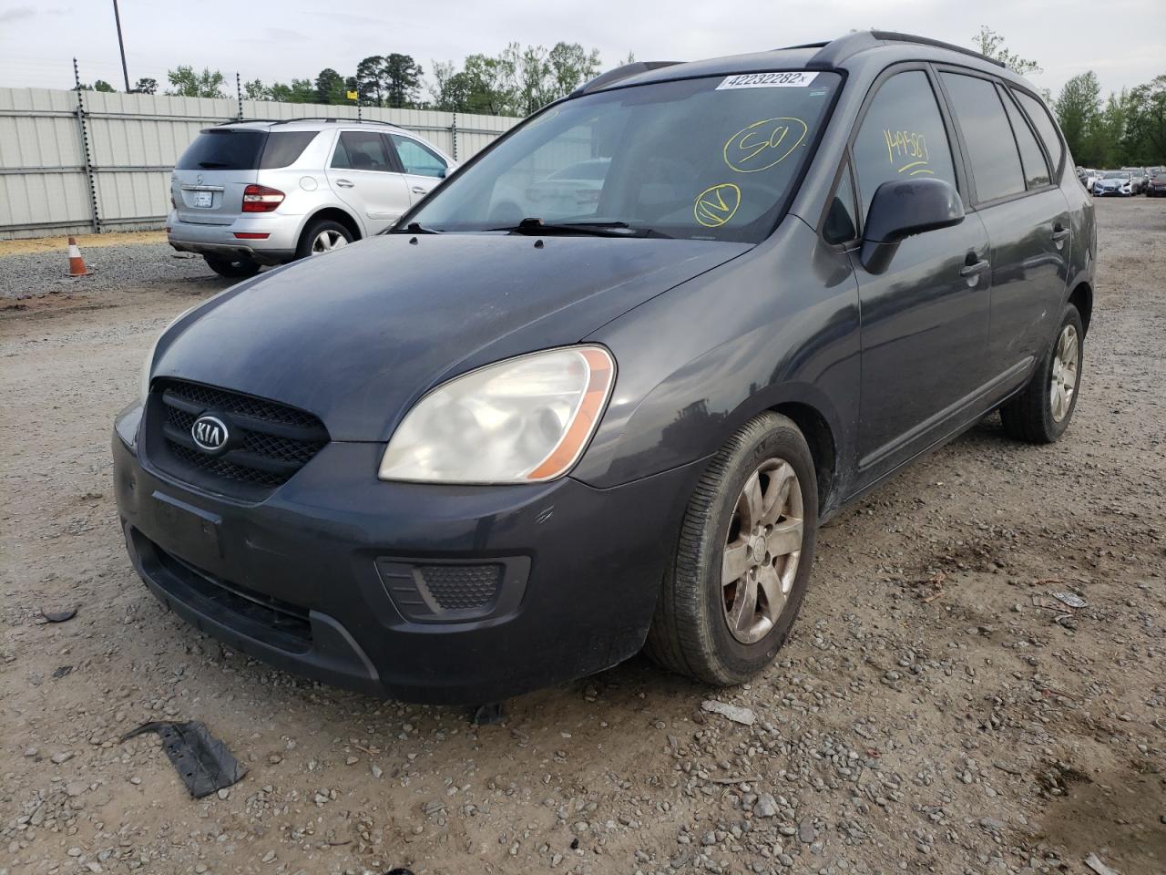 Photo 2 from auction – 2007 KIA RONDO BASE with VIN KNAFG525477061586