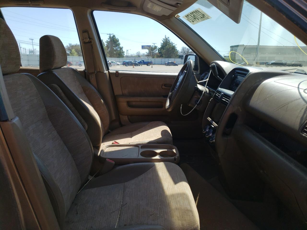 Photo 5 from auction – 2004 HONDA CR-V LX with VIN JHLRD68484C010501
