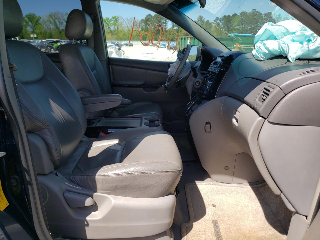 Photo 5 from auction – 2004 TOYOTA SIENNA CE with VIN 5TDZA23C44S155756