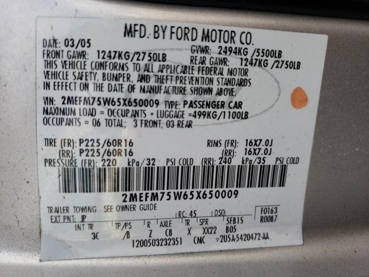 Photo 10 from auction – 2005 MERCURY GRAND MARQ with VIN 2MEFM75W65X650009