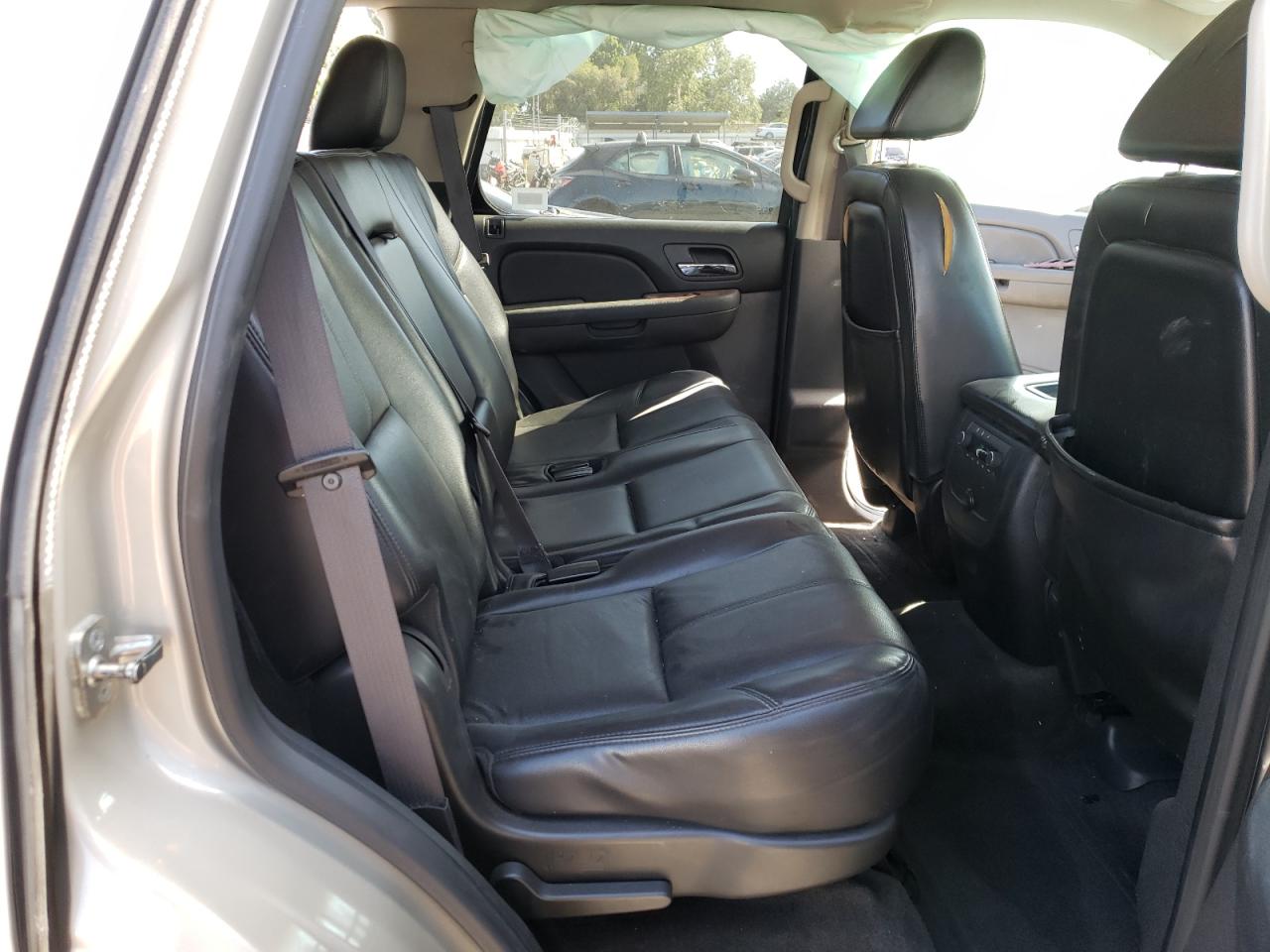 Photo 6 from auction – 2013 GMC YUKON SLT with VIN 1GKS1CE04DR260696