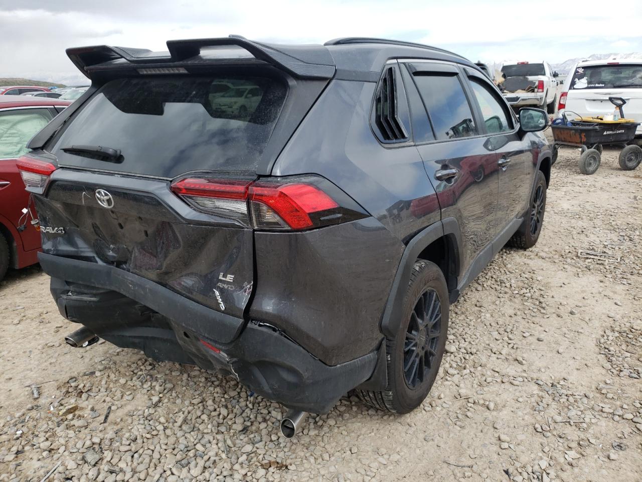 Photo 4 from auction – 2021 TOYOTA RAV4 LE with VIN 2T3F1RFV4MC239052