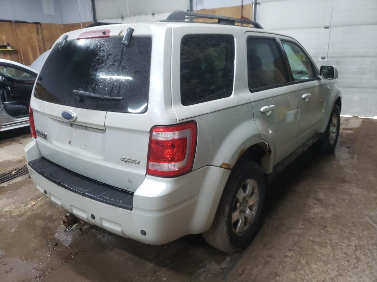 Photo 4 from auction – 2008 FORD ESCAPE LIM with VIN 1FMCU94148KA05478