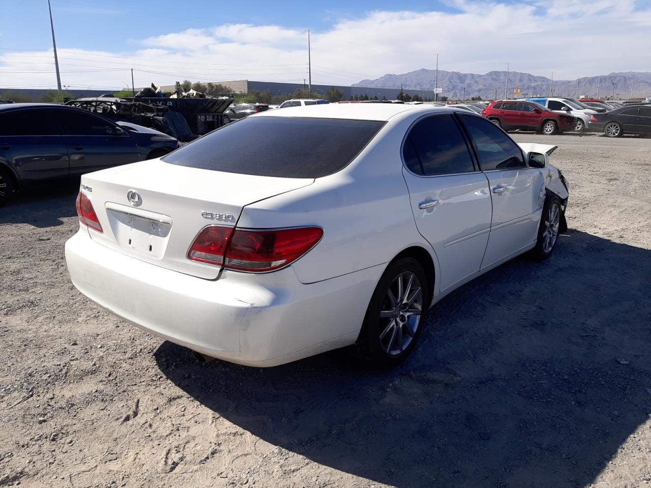 Photo 4 from auction – 2005 LEXUS ES 330 with VIN JTHBA30GX55111510