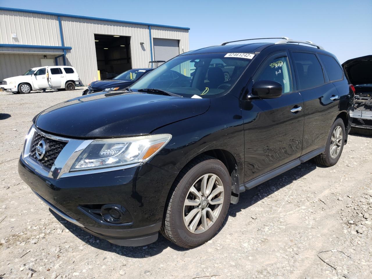 Photo 2 from auction – 2014 NISSAN PATHFINDER with VIN 5N1AR2MN0EC612003