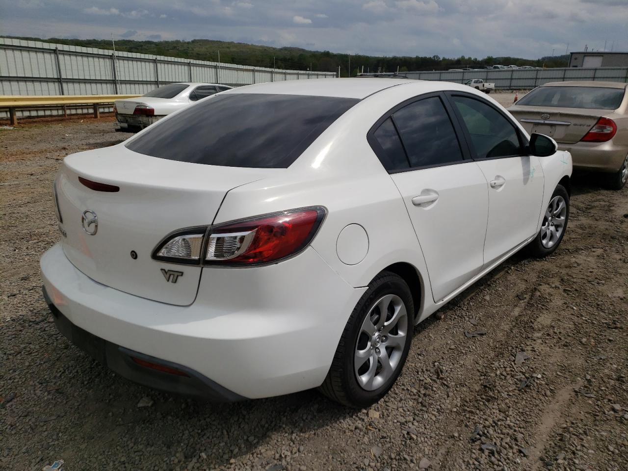 Photo 4 from auction – 2010 MAZDA 3 I with VIN JM1BL1SG2A1299678