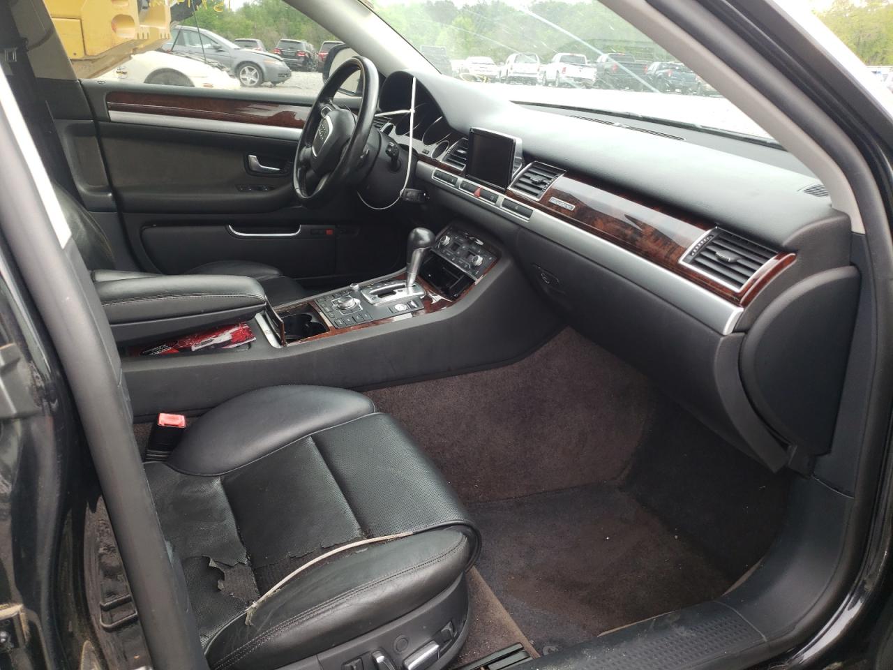 Photo 5 from auction – 2010 AUDI A8 L QUATT with VIN WAUSVAFA3AN002939