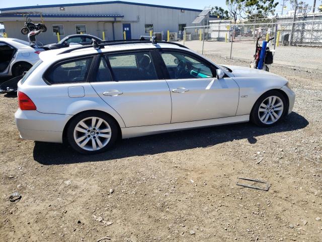 Photo 9 from auction – 2007 BMW 328 IT with VIN WBAVS135X7FV95098