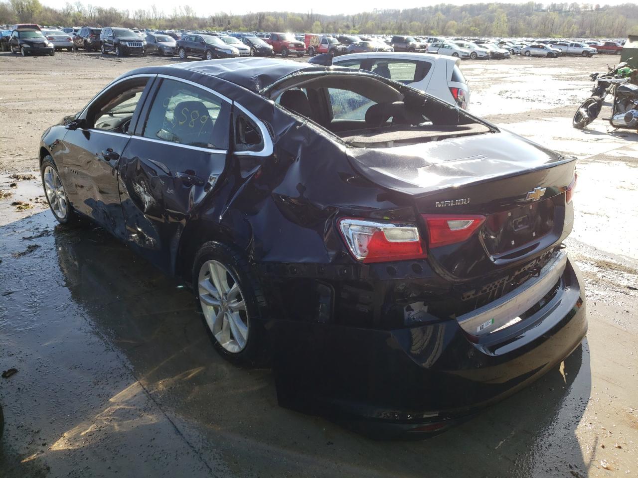 Photo 3 from auction – 2018 CHEVROLET MALIBU LT with VIN 1G1ZD5ST2JF166382