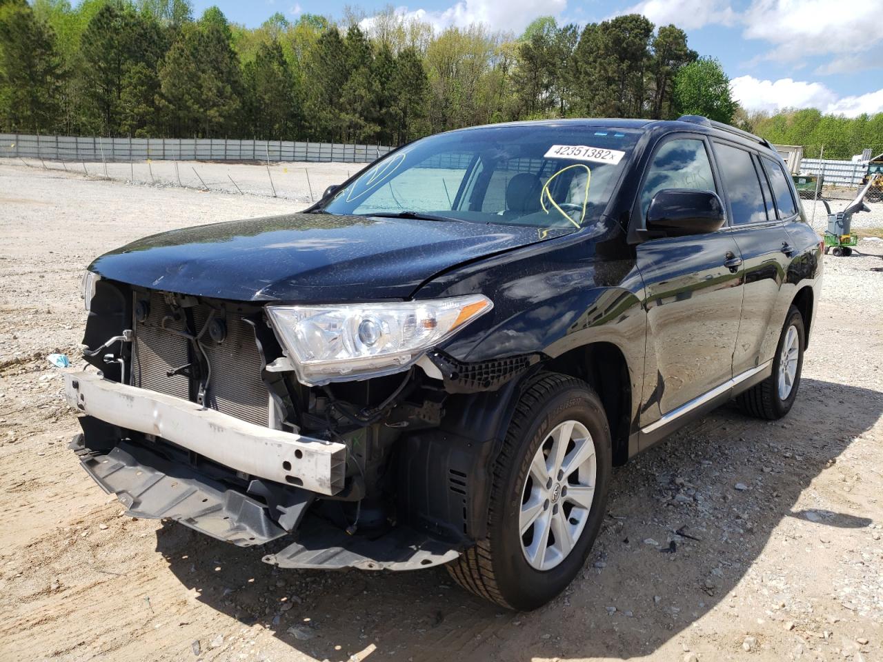 Photo 2 from auction – 2013 TOYOTA HIGHLANDER with VIN 5TDZA3EH0DS046337