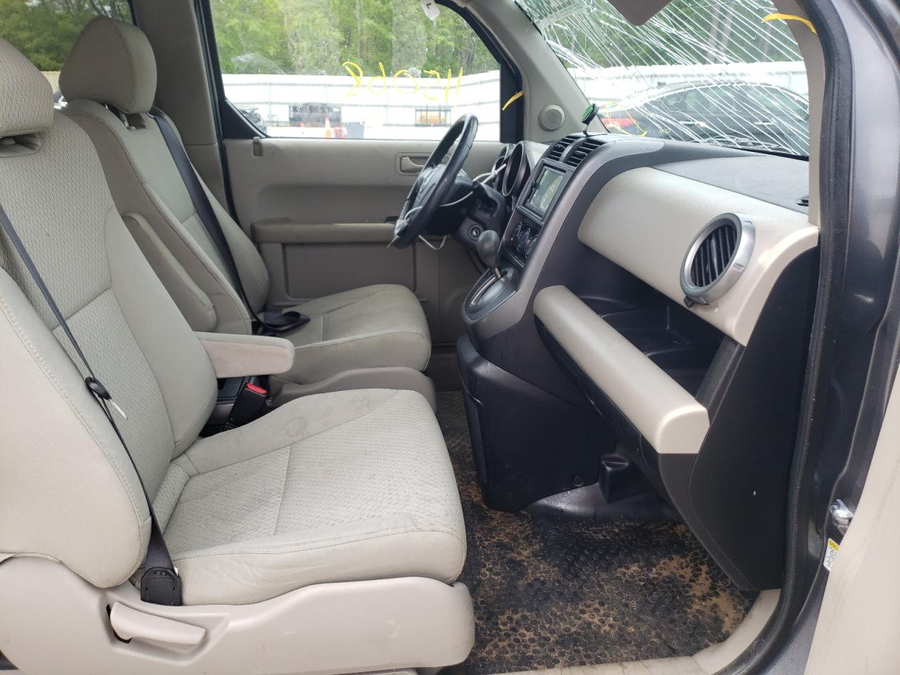 Photo 5 from auction – 2010 HONDA ELEMENT EX with VIN 5J6YH1H78AL004911