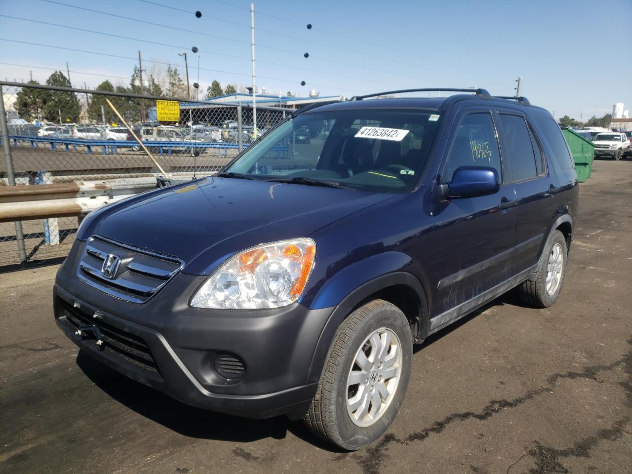 Photo 2 from auction – 2005 HONDA CR-V EX with VIN JHLRD78885C041015