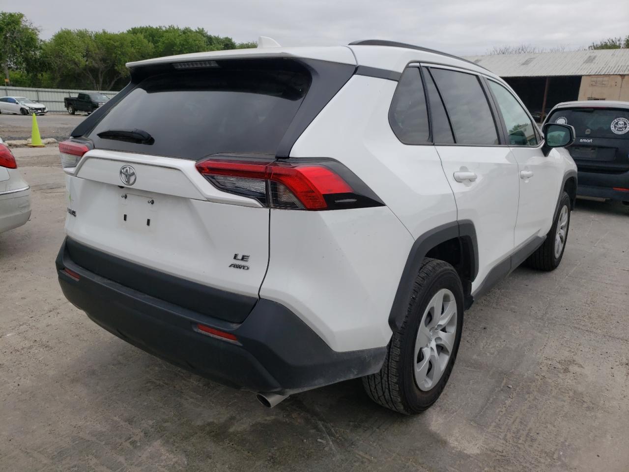 Photo 4 from auction – 2021 TOYOTA RAV4 LE with VIN 2T3F1RFV2MW185278