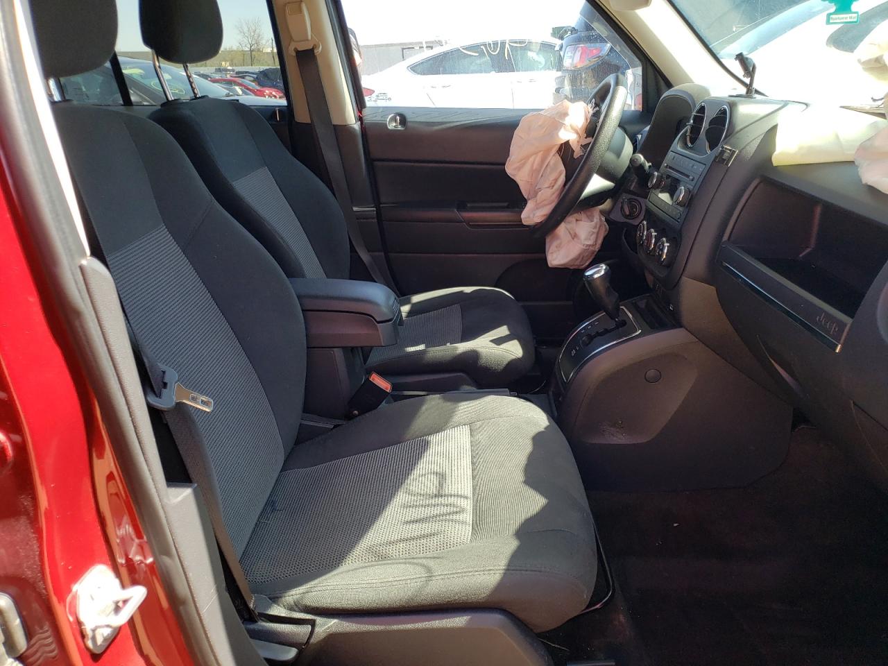 Photo 5 from auction – 2017 JEEP PATRIOT SP with VIN 1C4NJPBB8HD189866
