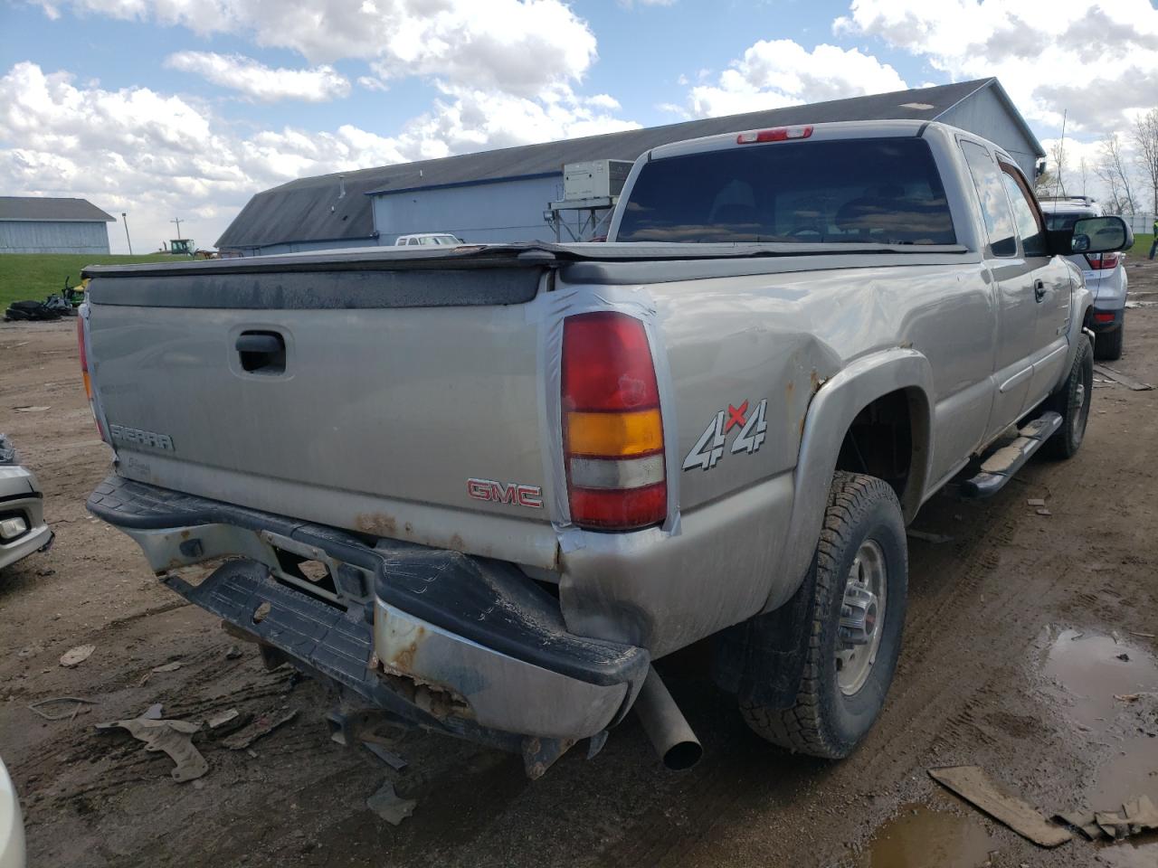 Photo 4 from auction – 2003 GMC SIERRA K25 with VIN 1GTHK29123E201121