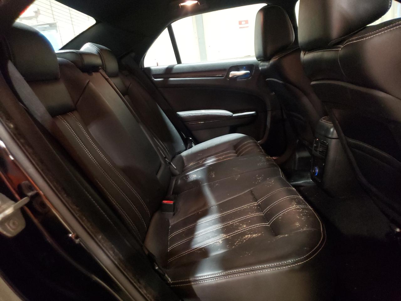 Photo 6 from auction – 2014 CHRYSLER 300 S with VIN 2C3CCABG3EH142046