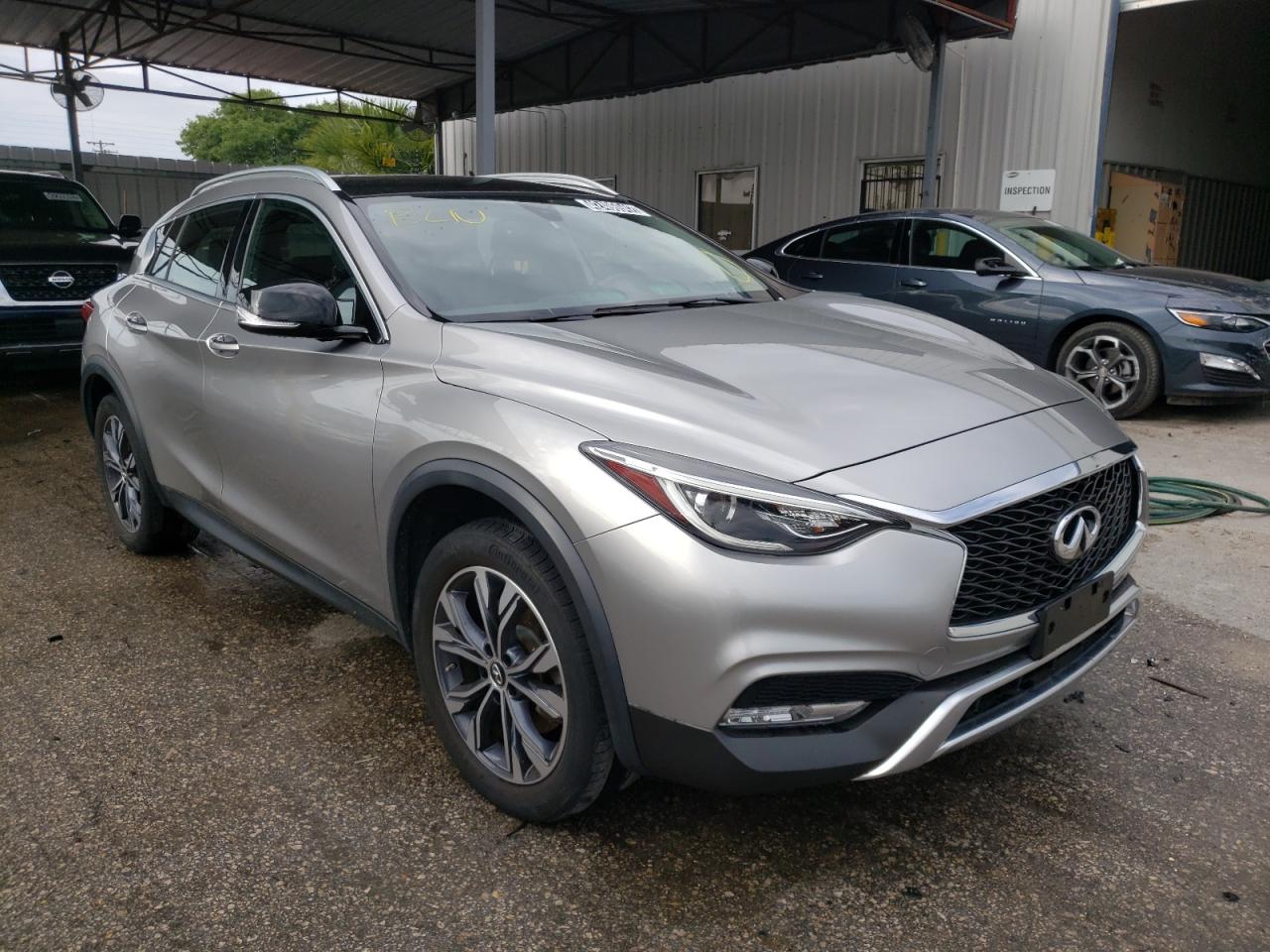 INFINITI QX30 BASE 2018 with VIN SJKCH5CR0JA044750 - Photo from auction