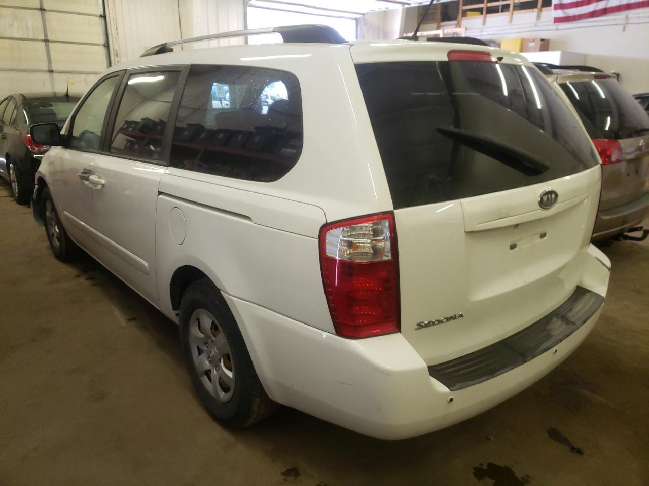 Photo 3 from auction – 2010 KIA SEDONA LX with VIN KNDMG4C39A6325870
