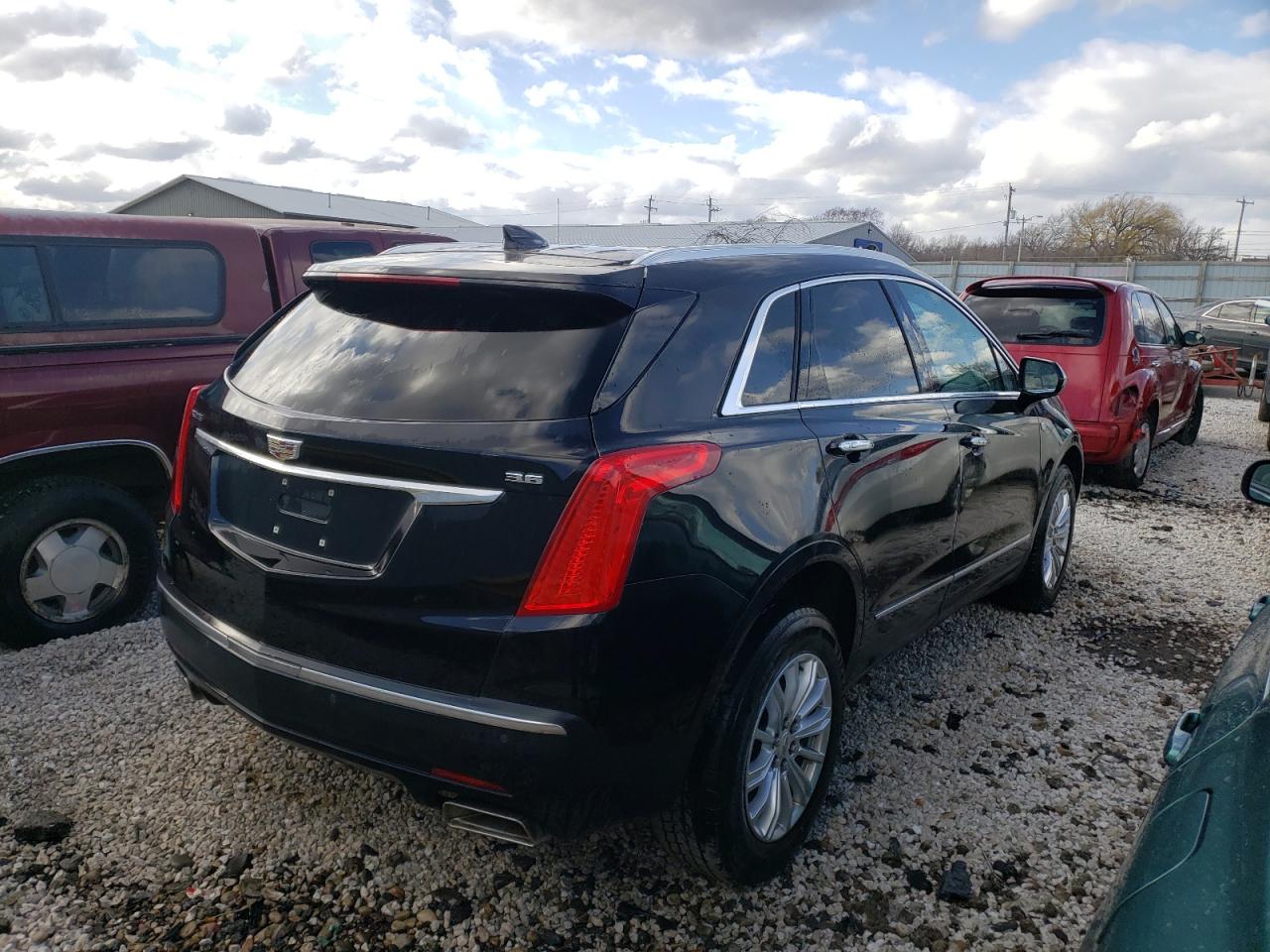 Photo 4 from auction – 2017 CADILLAC XT5 with VIN 1GYKNARS2HZ238843