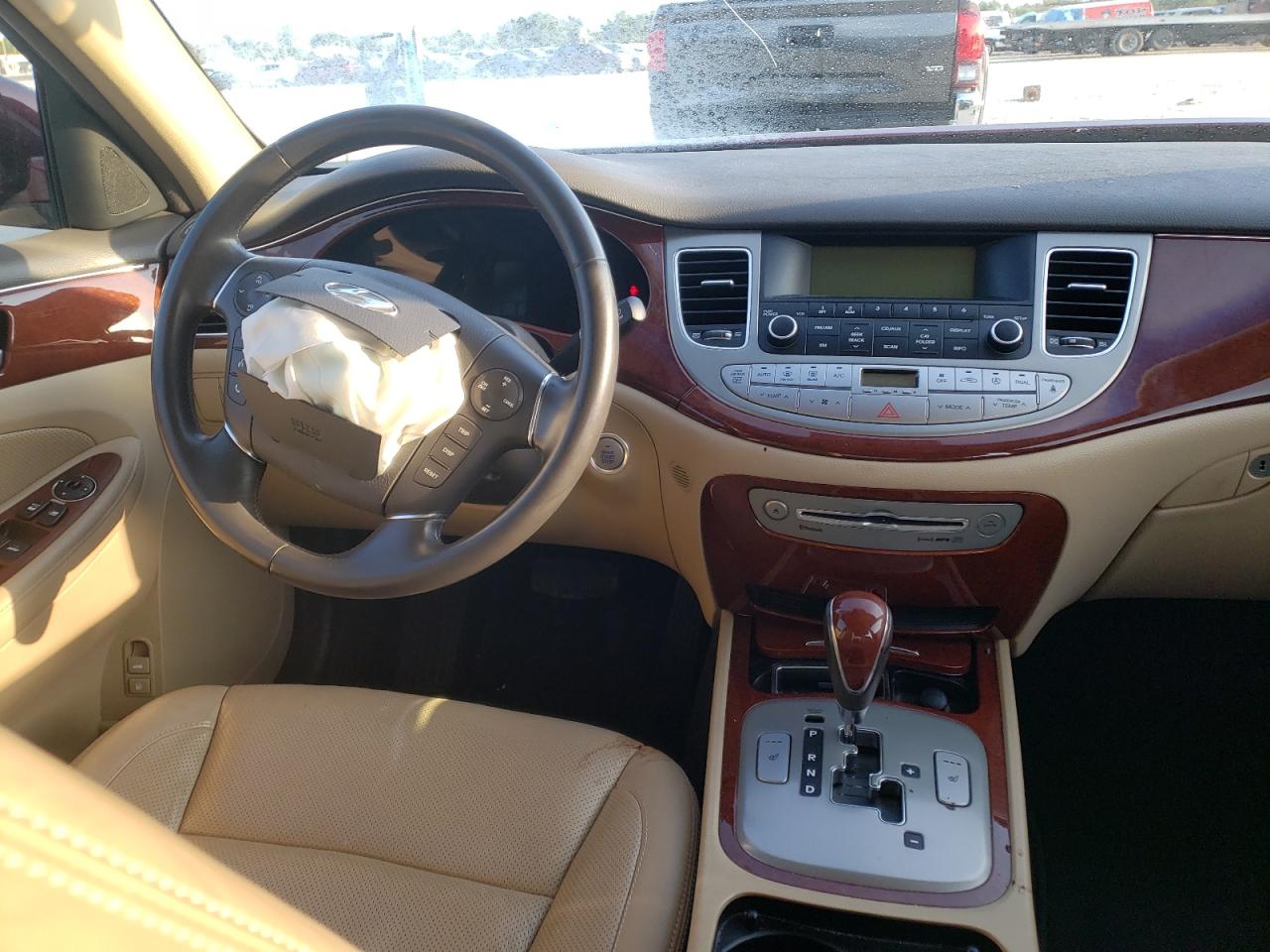 Photo 9 from auction – 2012 HYUNDAI GENESIS 3. with VIN KMHGC4DD0CU158227
