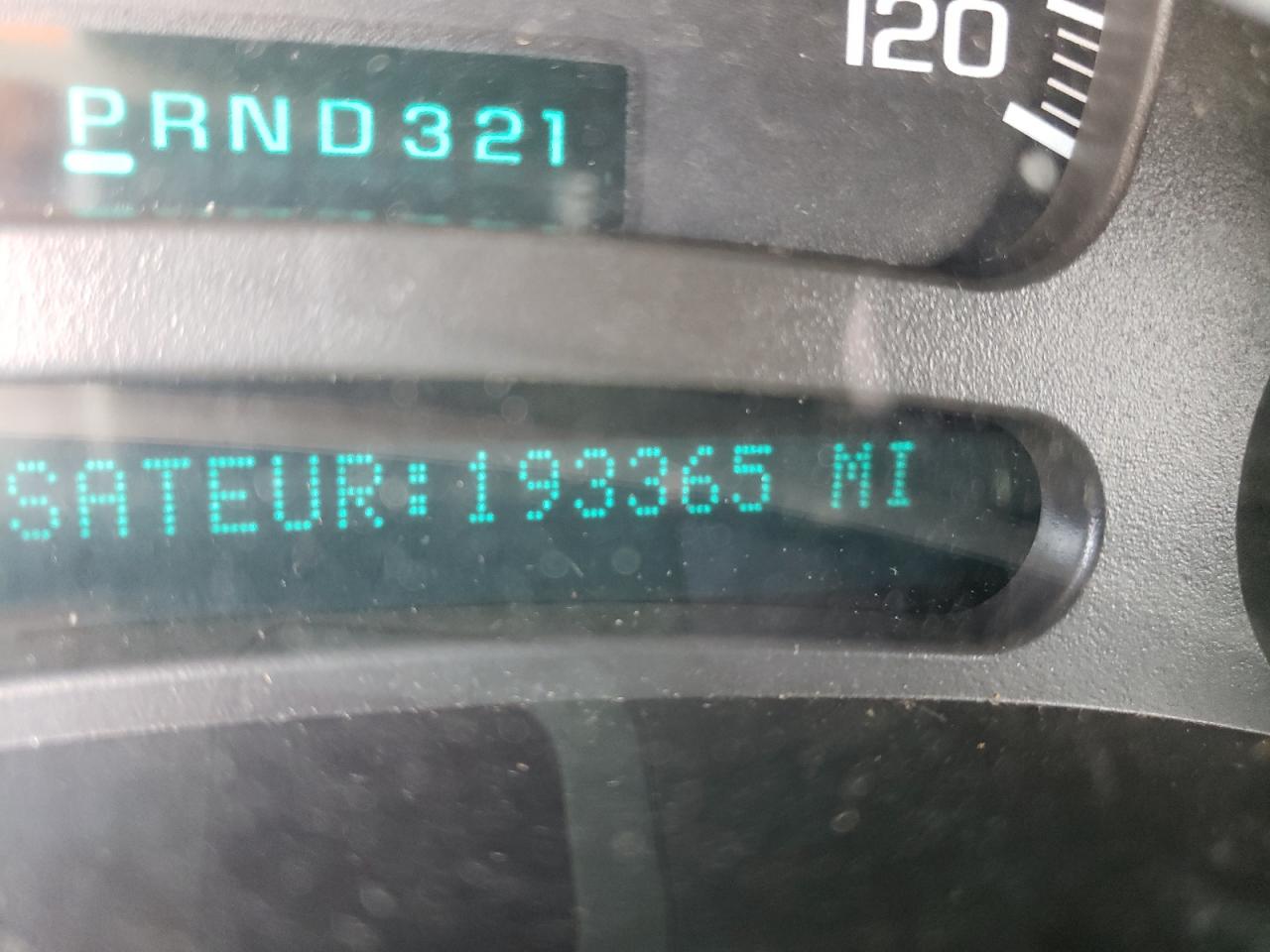 Photo 8 from auction – 2004 CHEVROLET SILVERADO with VIN 2GCEC19V041214336