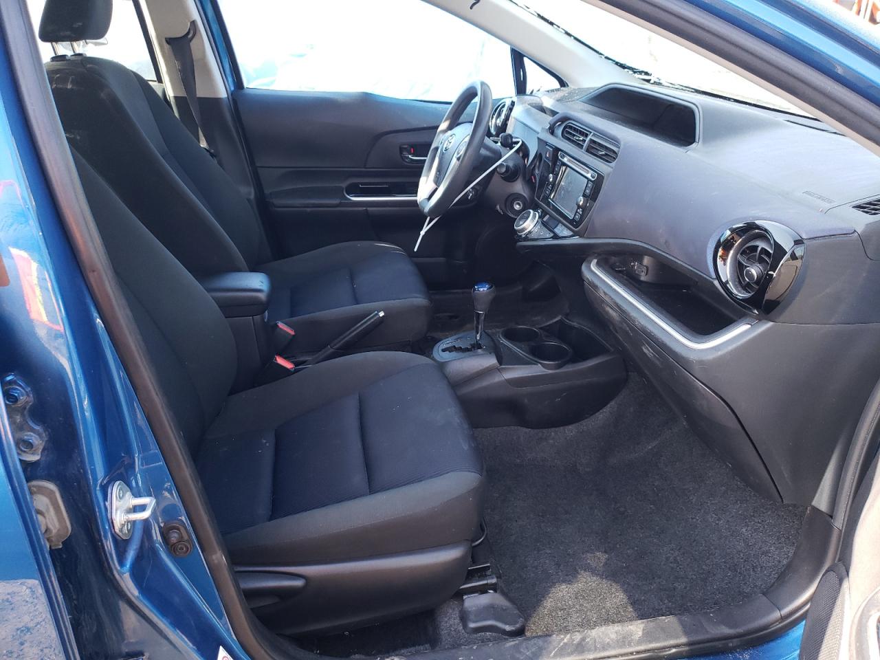 Photo 5 from auction – 2017 TOYOTA PRIUS C with VIN JTDKDTB37H1595103