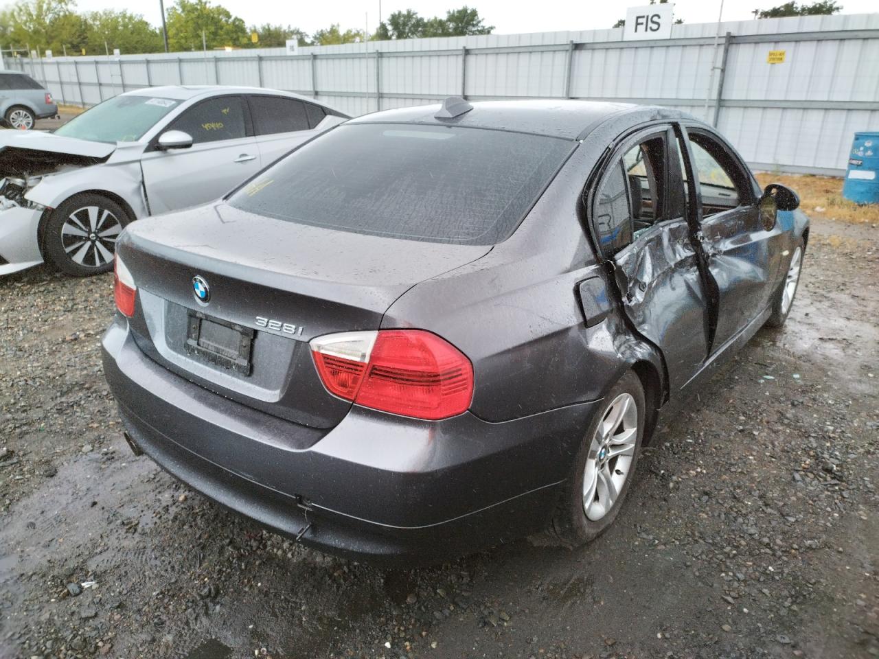 Photo 4 from auction – 2008 BMW 328 I with VIN WBAVA335X8KX85958