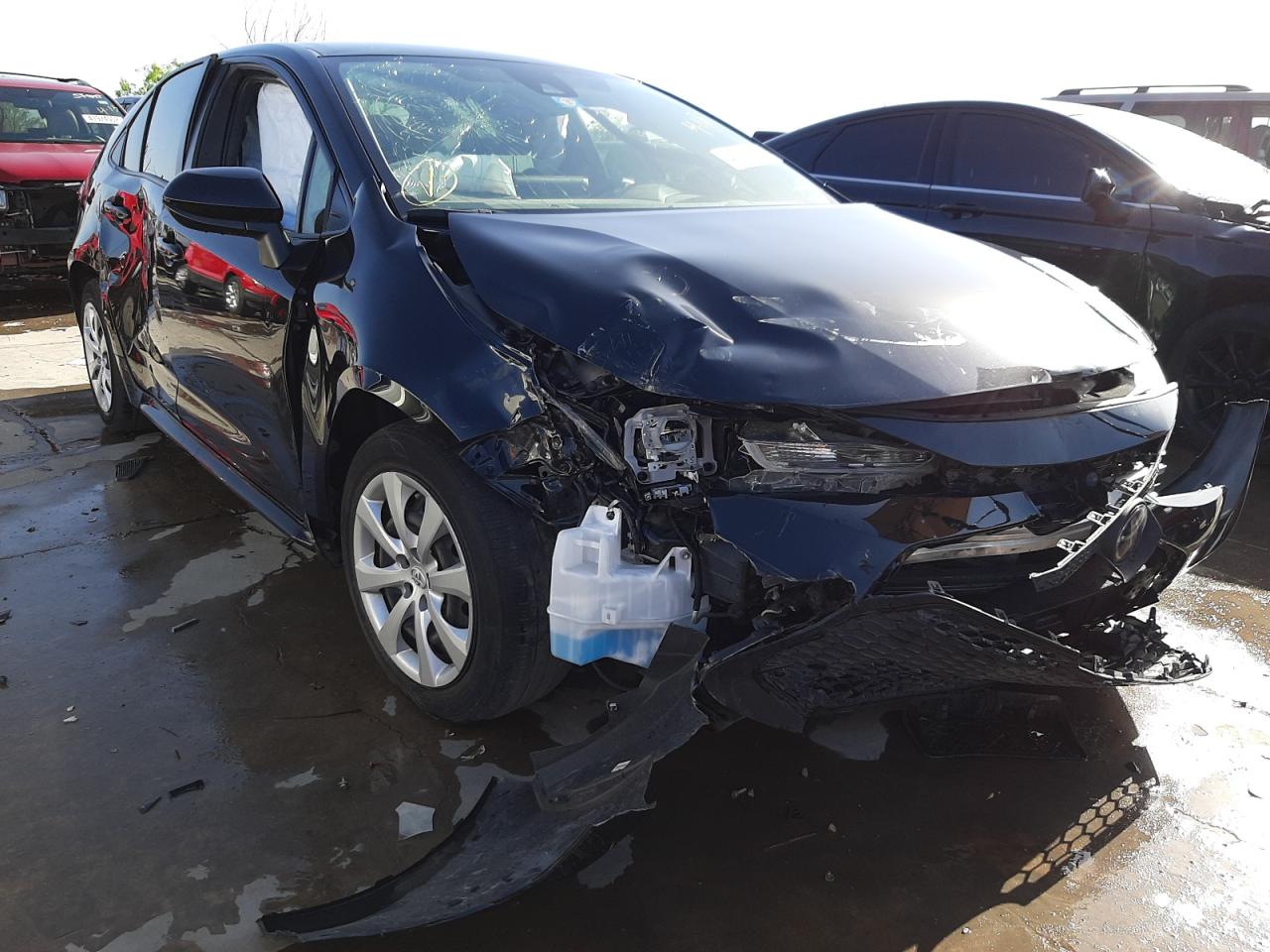 TOYOTA COROLLA LE 2020 with VIN JTDEPRAE5LJ059141 - Photo from auction