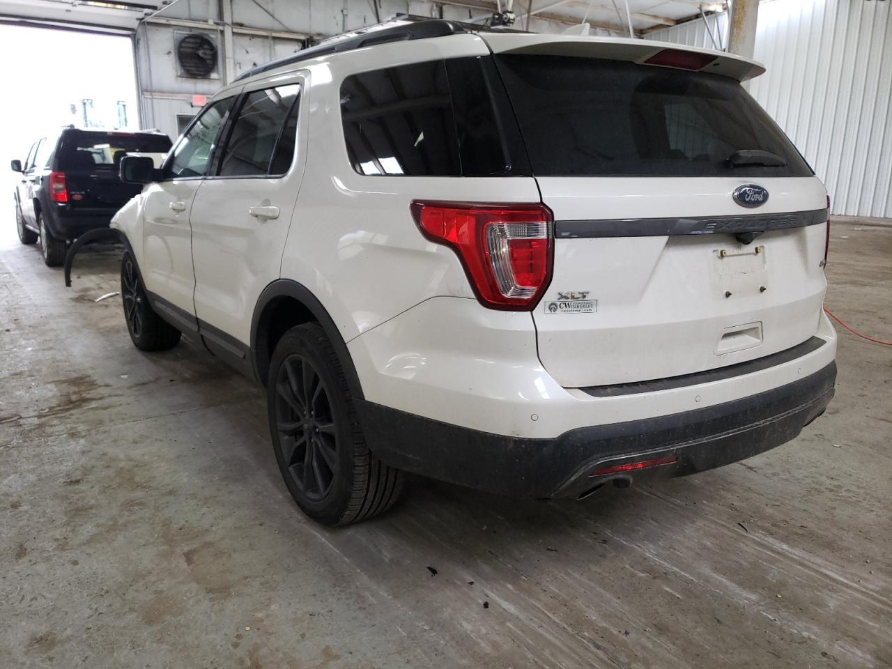Photo 3 from auction – 2017 FORD EXPLORER X with VIN 1FM5K8D8XHGD84236